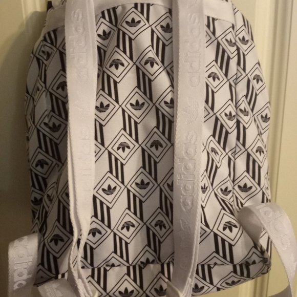 ADIDAS BACKPACK - Picture 2 of 16